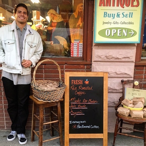 Meet your Posher, Robert - Picture 1 of 1